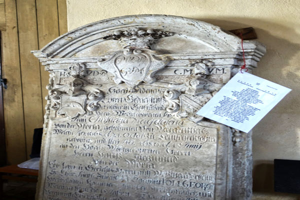 grabstein-ehrenbegraebnisBAD8DB73-57CB-EB8B-8772-A6232ABB50B7.jpg